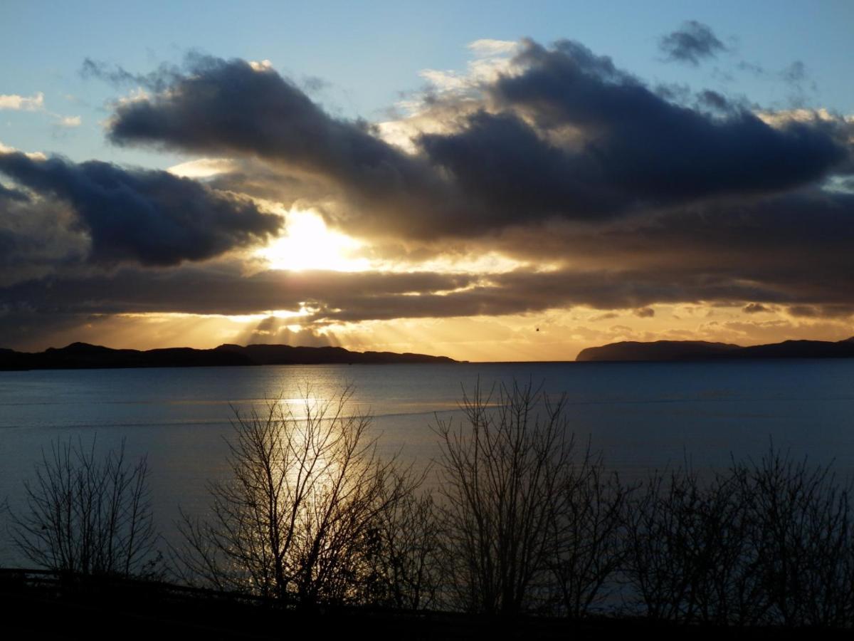 Craigneuk Near Oban, Stunning Home With Sea Views Екстериор снимка