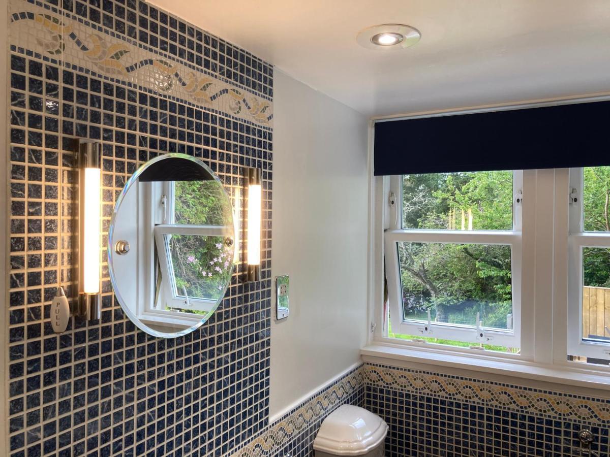 Craigneuk Near Oban, Stunning Home With Sea Views Екстериор снимка